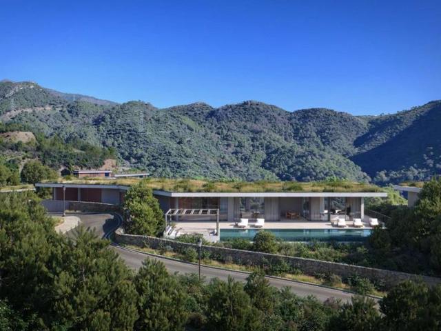Chalet en venta en Benahavís photo 0
