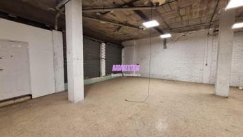 Local comercial en alquiler en Badalona, La Morera photo 0