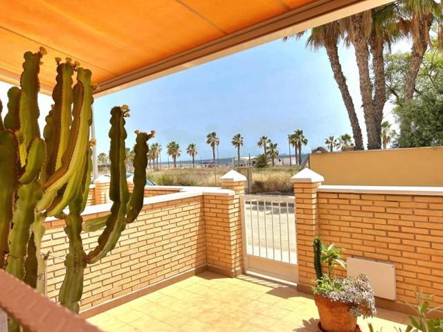 Adosada en venta en Los Alcázares, Punta Calera photo 0