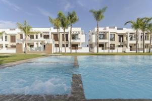 Apartamento en venta en Torrevieja photo 0