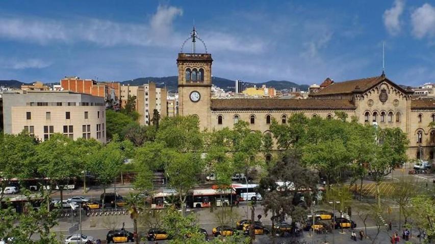 Local comercial en venta en Barcelona, Sant Antoni photo 0