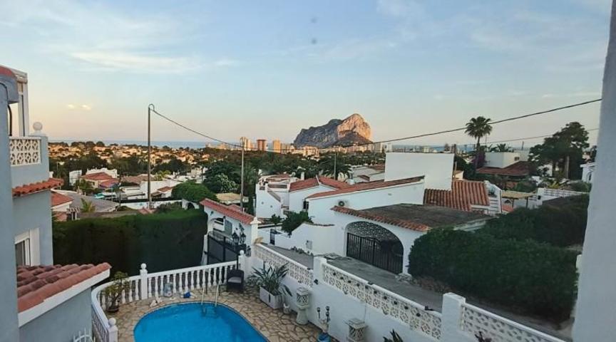 Chalet en venta en Calpe photo 0