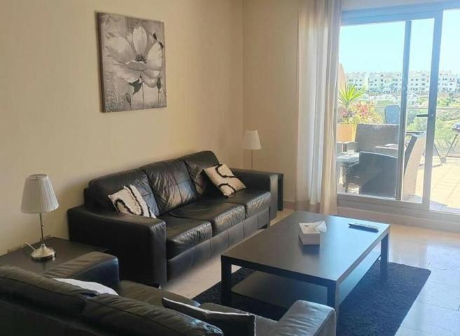 Apartamento en alquiler en Estepona, Estepona Town - Estepona Centre photo 0