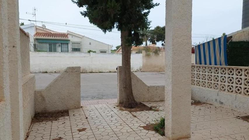 Adosada en venta en Torrevieja photo 0