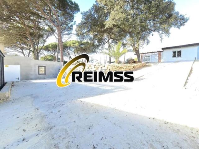 Casa en venta en Vidreres photo 0