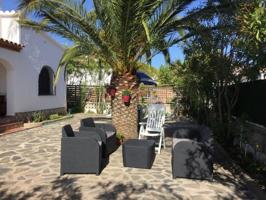 Casa en venta en Roses, Santa Margarida photo 0