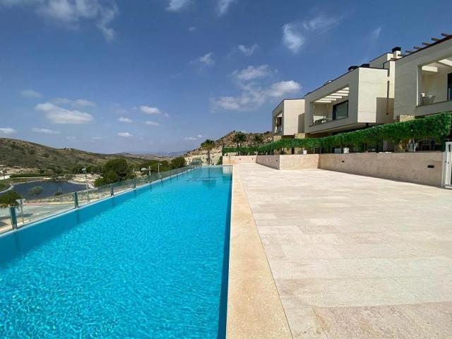 Chalet en venta en Monforte del Cid photo 0