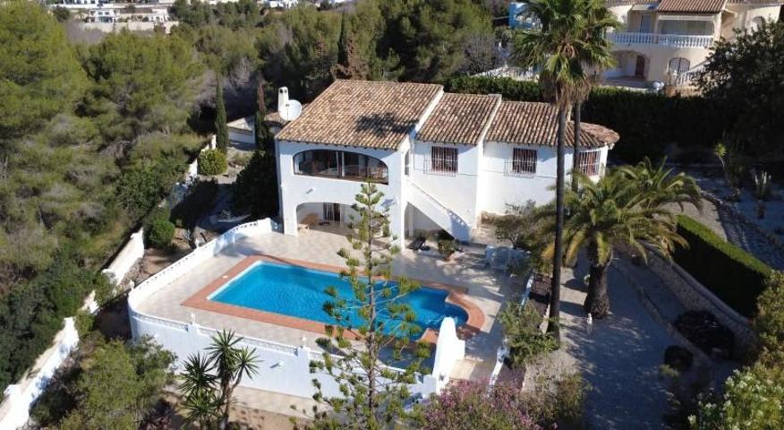 Chalet en venta en Calpe photo 0