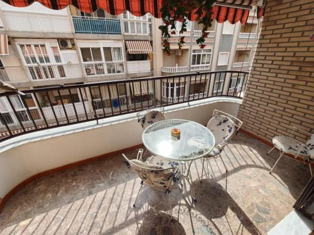 Apartamento en venta en Torrevieja photo 0