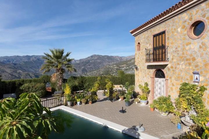 Chalet en venta en Jete, Costa tropical photo 0