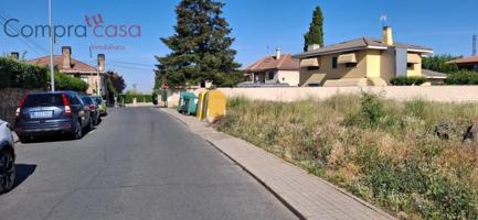 Terreno en venta en La Lastrilla, En el pueblo photo 0