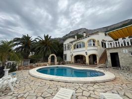 Chalet en venta en Denia, Zona Montgó photo 0