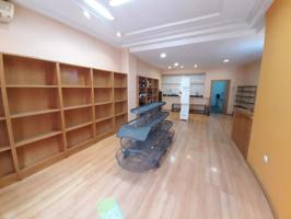 Local comercial en alquiler en Alzira, Plaza mayor photo 0