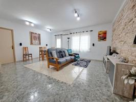 Piso en venta en Carcaixent, Avenidas photo 0