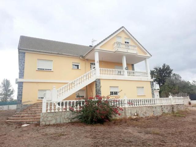 Chalet en venta en Alginet, URB. LOS LAGOS photo 0