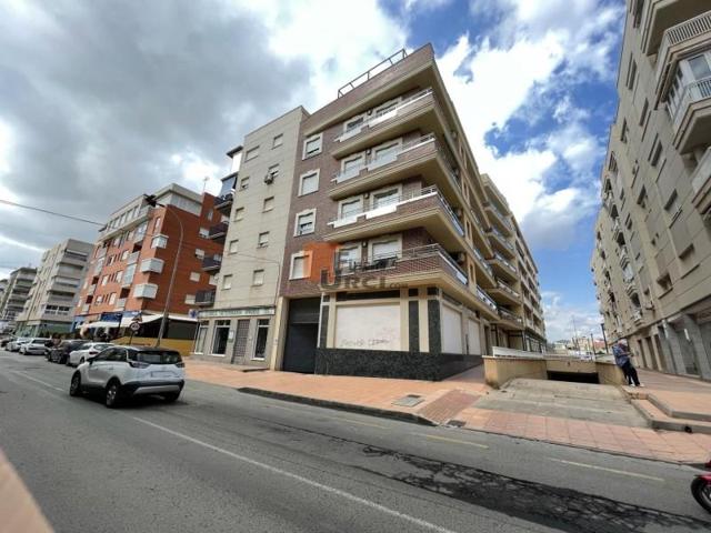 Local comercial en venta en Águilas, Centro photo 0