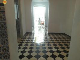 Casa en venta en Lepe, Centro photo 0