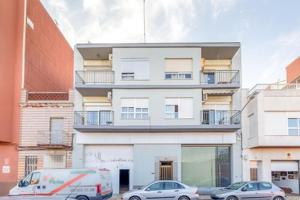 Local comercial en venta en Alzira, Alquenència-Venècia photo 0