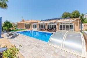 Chalet en venta en Busot photo 0