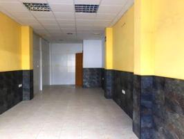 Local comercial en venta en Almería, Zapillo photo 0