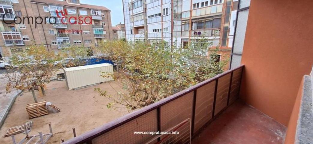 Piso en venta en Segovia, El carmen photo 0