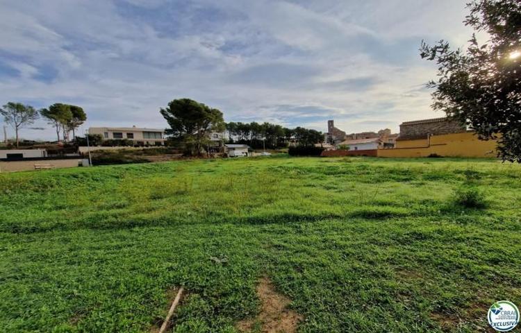 Terreno en venta en Garriguella, Garriguella photo 0