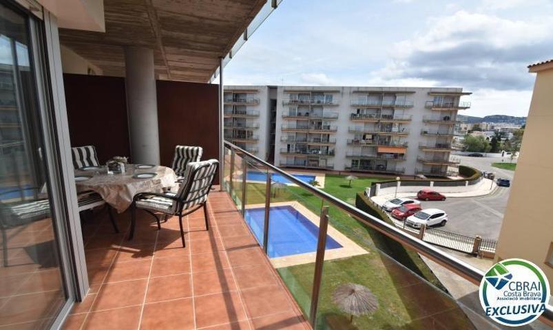 Apartamento en venta en Roses, Santa Margarida photo 0