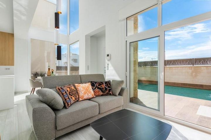 Chalet en venta en Los Montesinos, Costa blanca sur photo 0