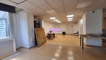 Oficina en alquiler en Badalona, Centro photo 0