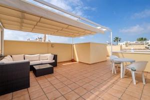 Apartamento en venta en Orihuela Costa photo 0