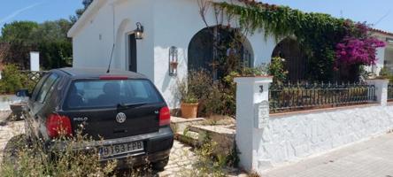 Chalet en venta en Roses photo 0