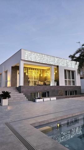 Chalet en venta en Orihuela photo 0