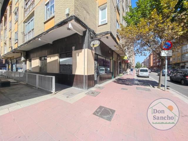 Local comercial en venta en Valladolid photo 0