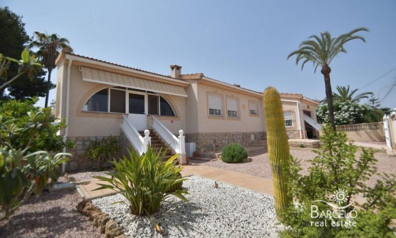 Chalet en venta en Ciudad quesada, Centro photo 0