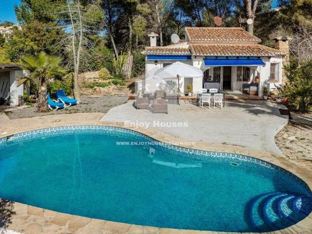 Chalet en venta en Moraira photo 0