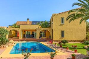 Chalet en venta en Els Poblets photo 0
