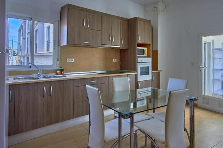 Adosada en venta en Fines, Fines photo 0