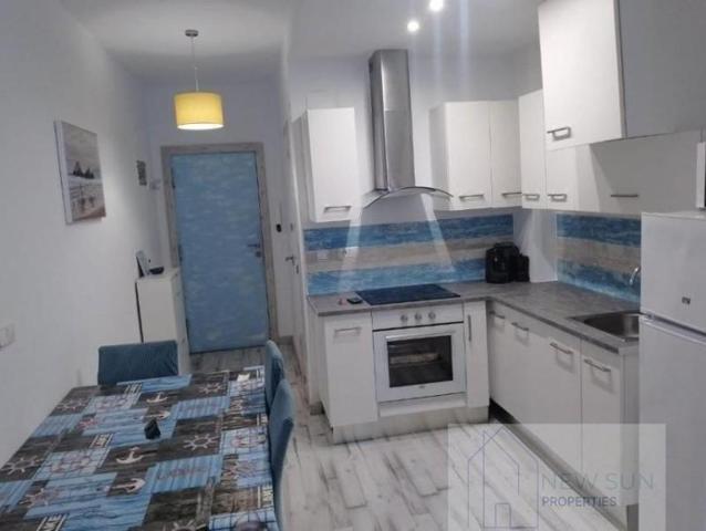 Apartamento en venta en Torrevieja, Centro photo 0