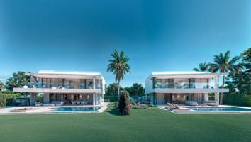 Chalet en venta en Estepona, Estepona East - Monte Biarritz photo 0