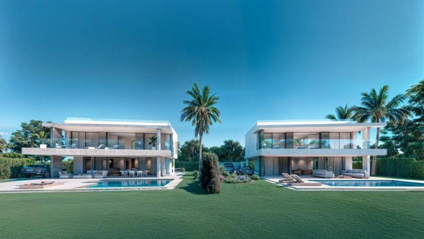 Chalet en venta en Estepona, Estepona East - Monte Biarritz photo 0