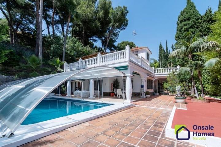 Chalet en venta en Marbella, Costa del Sol Occidental-Área de Marbella photo 0