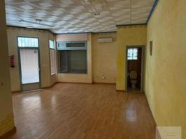 Local comercial en venta en Torrevieja, Centro photo 0