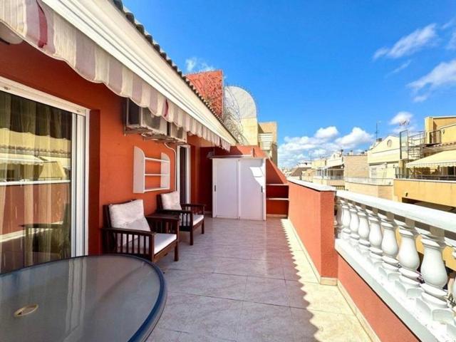 Apartamento en venta en Torrevieja photo 0
