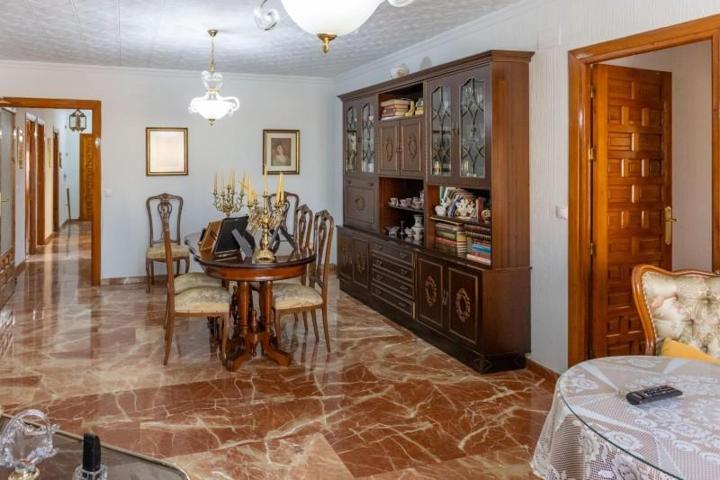 Piso en venta en Guadix, AV. BUENOS AIRES photo 0