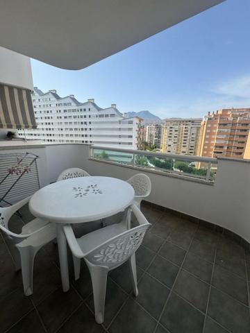 Apartamento en venta en Villajoyosa photo 0