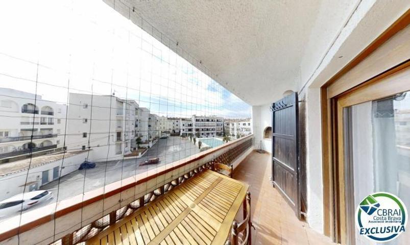 Apartamento en venta en Empuriabrava, Caballito del mar photo 0