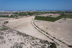 Terreno en venta en Alicante photo 0