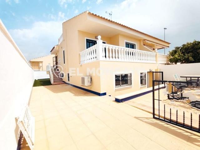 Adosada en venta en Benijofar, Residencial benimar photo 0