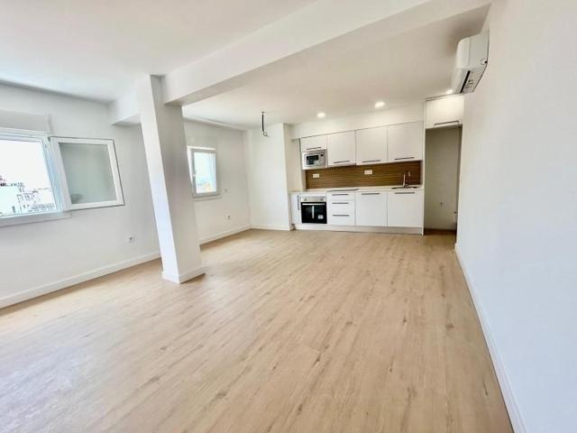 Piso en venta en Málaga, Centro photo 0