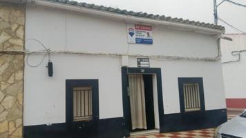 Casa en venta en Navalvillar de Pela, Extremadura photo 0